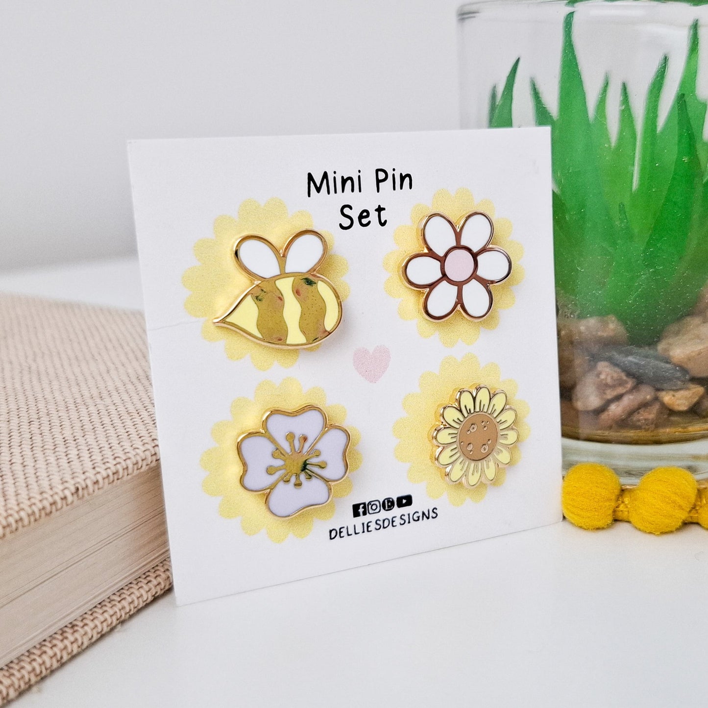 Floral Mini Pin Set