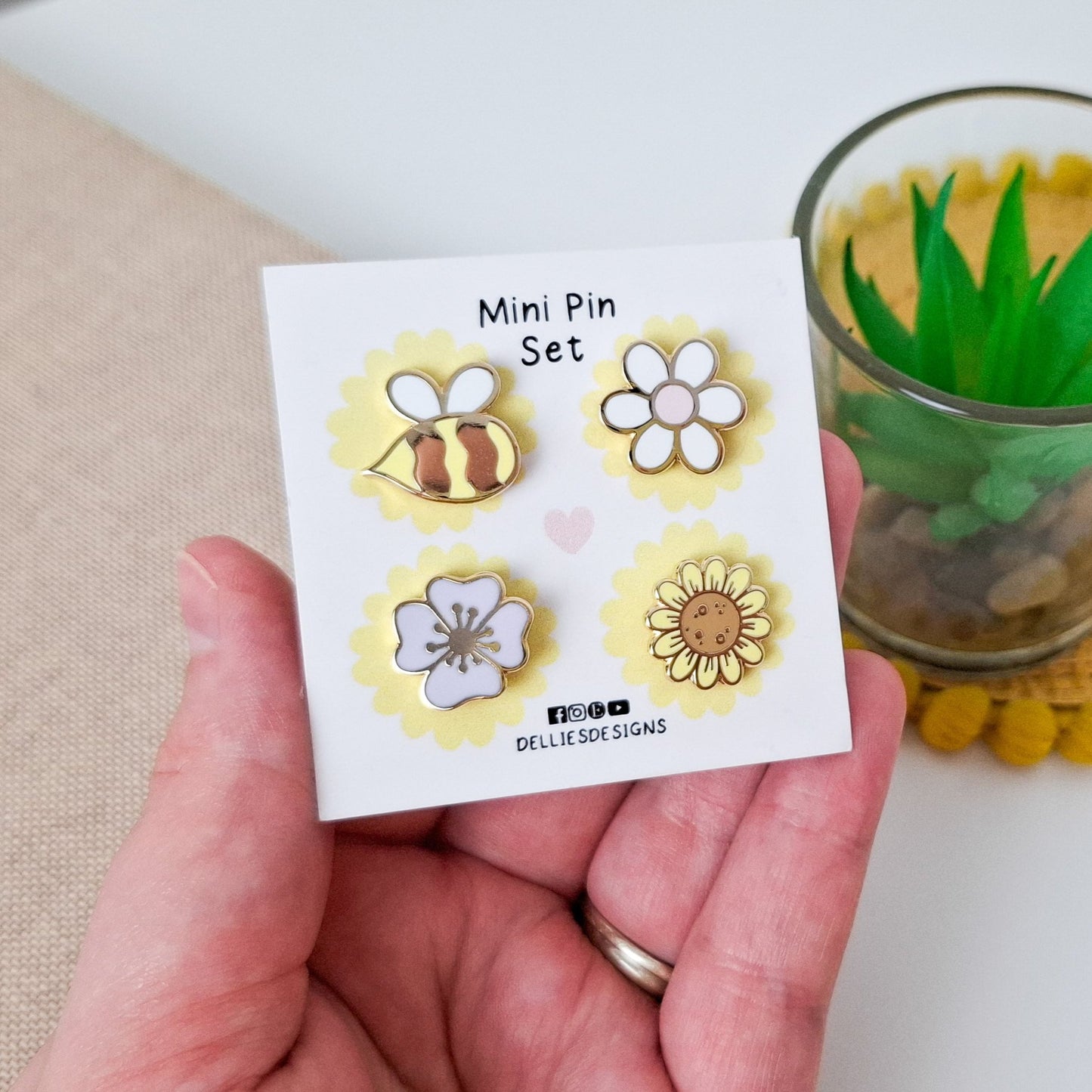 Floral Mini Pin Set