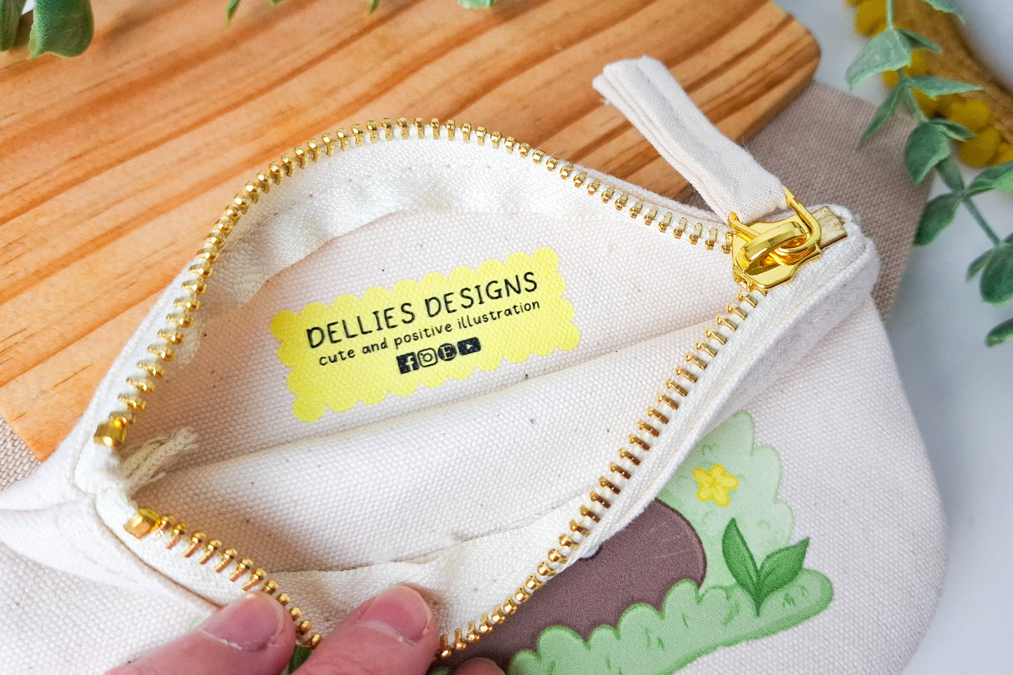 Small Cute Mole Zip Pouch