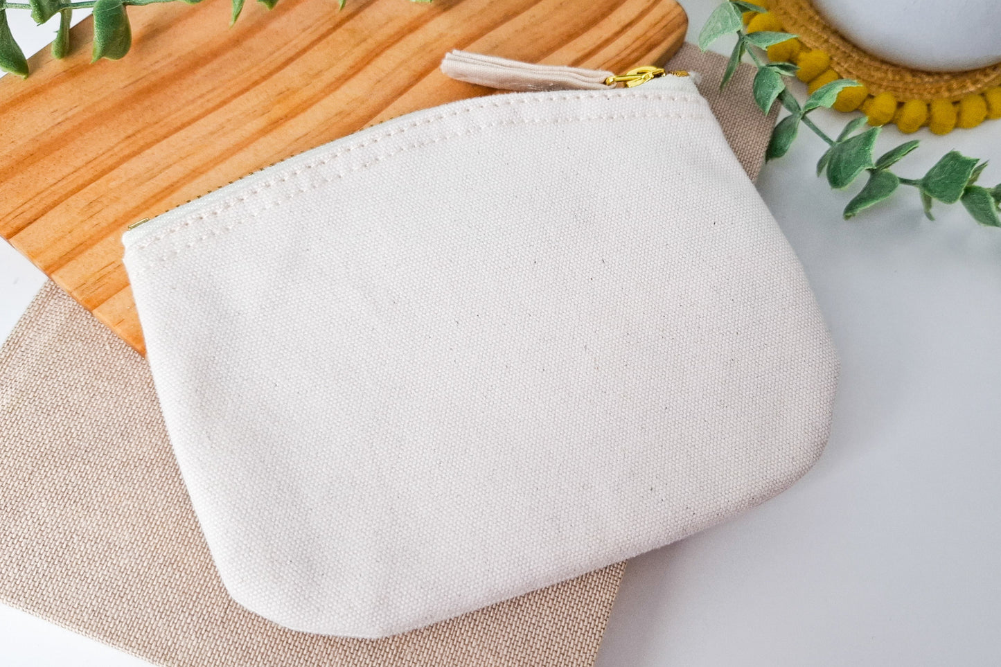 Small Cute Mole Zip Pouch