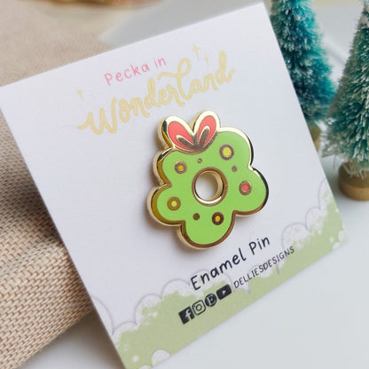 Christmas Wreath Enamel Pin